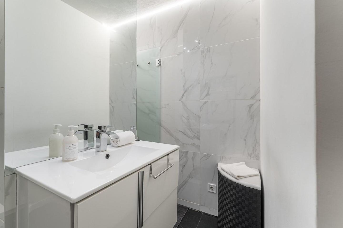 Guestready - Shades Of Blue With Balcony Apartment ปอร์โต ภายนอก รูปภาพ